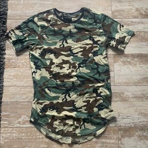 Pacsun Camo T-shirt